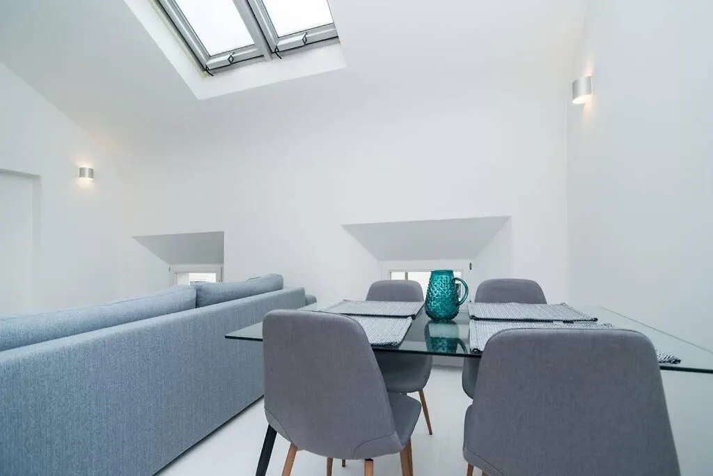 Daire Old Town 1 Bedroom Oasis With Ac And Double Shower Prag