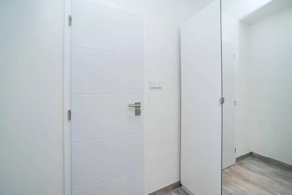 Old Town 1 Bedroom Oasis With Ac And Double Shower Prag